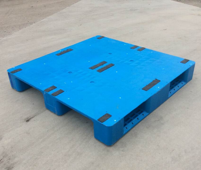 蓝色平板塑料托盘
