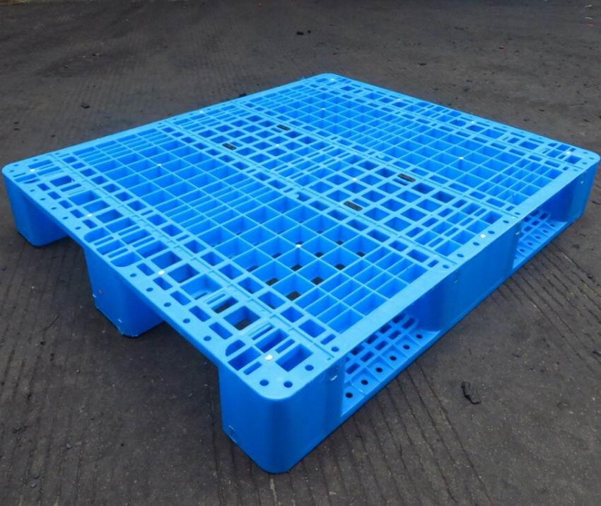 蓝色网格川字型